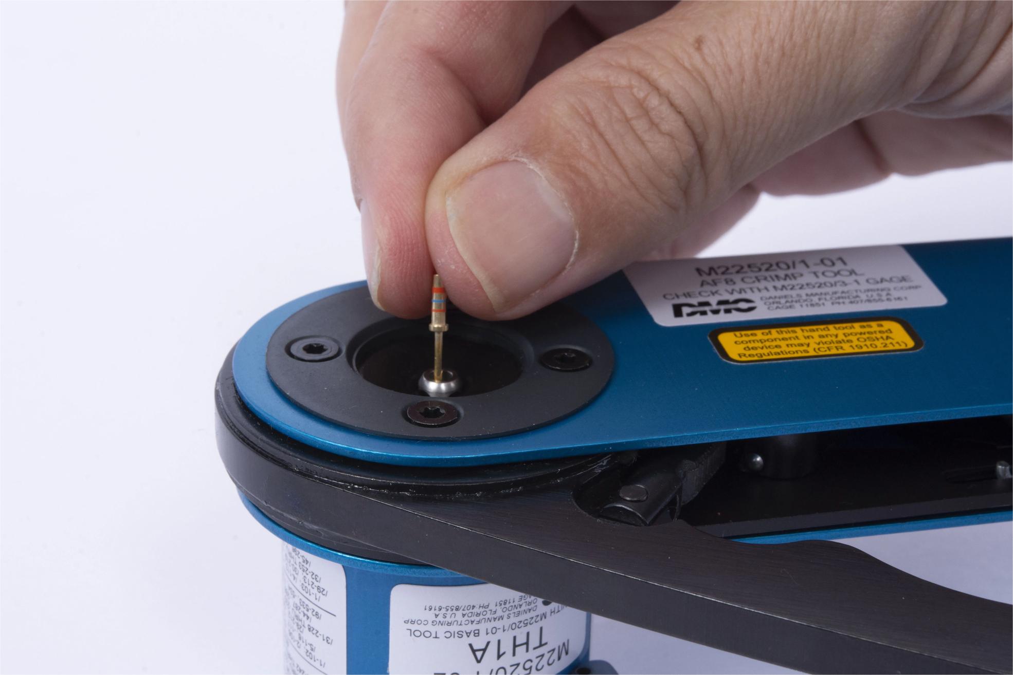 AF8 DANIELS, CRIMP TOOL, 16-20AWG | Newark Electronics