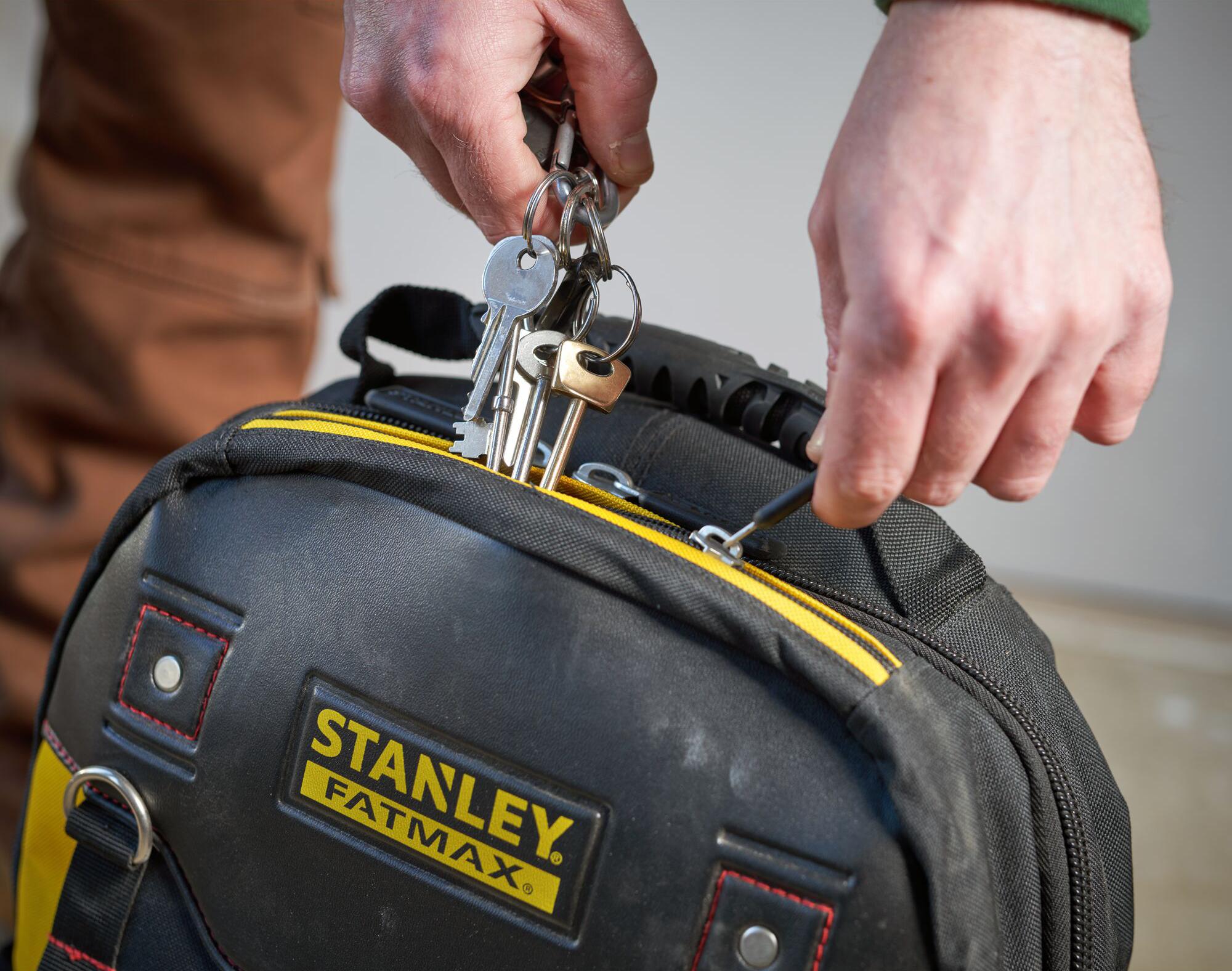 1-95-611 STANLEY FAT MAX, TOOL CASE, 360 X 270 X 460 MM, FABRIC