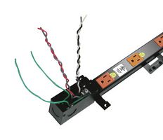 L-COM PDT-2X1015T Cable de Extensión, Caja-J Montaje Superior, 20 Tomacorrientes, NEMA 5-15R, 15 A