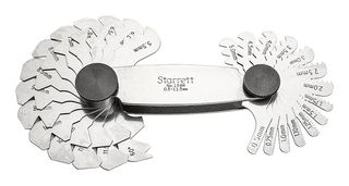 STARRETT 159M Screw Pitch Gauge, Locking Device, 0.5 mm to 11.5 mm, 28 Leaves
