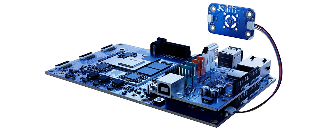 Arduino VENTUNO Q (ABX00181) connected to a Modulino node using a Qwiic connector